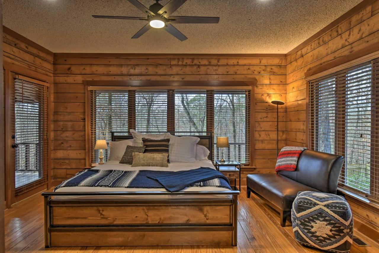 Hilltop Hot Springs Log Cabin With Hot Tub And Grill! Bagian luar foto