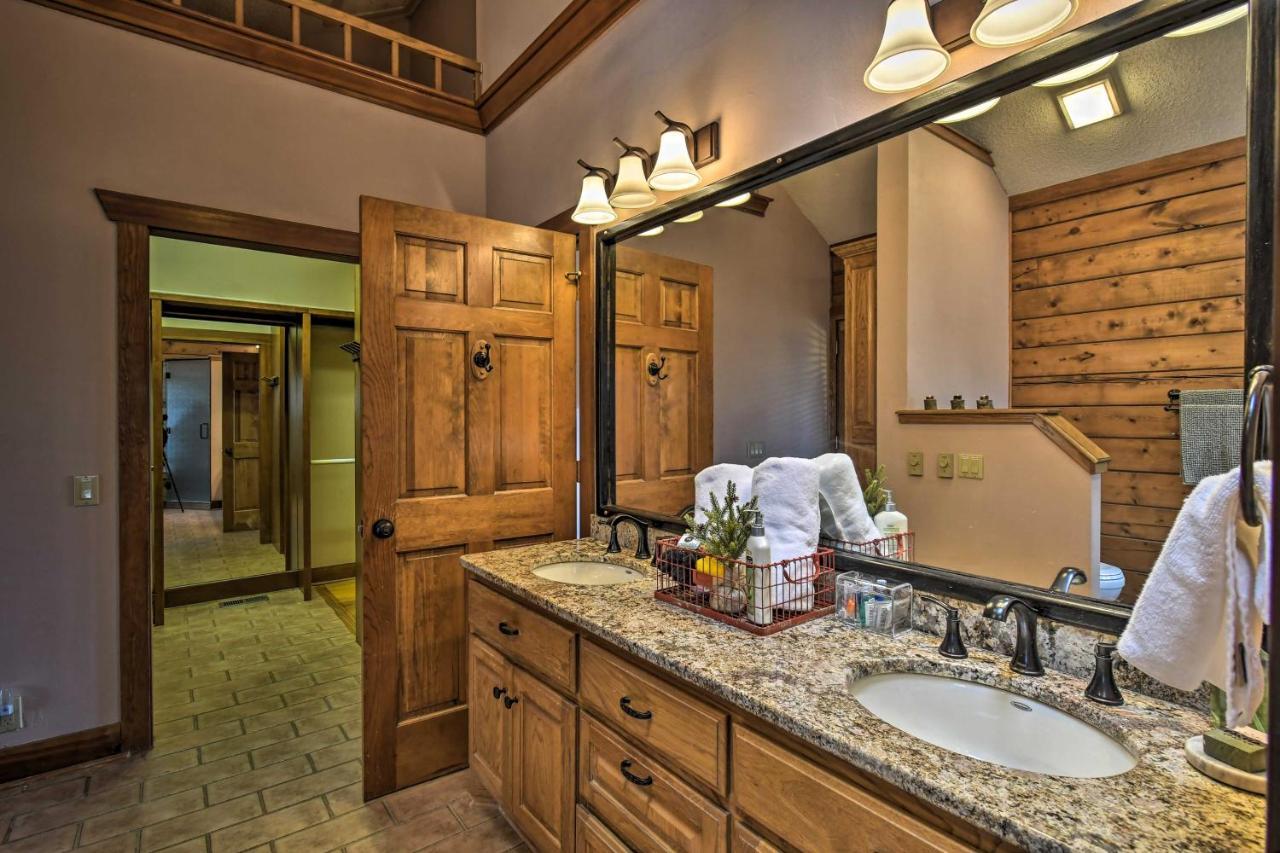 Hilltop Hot Springs Log Cabin With Hot Tub And Grill! Bagian luar foto