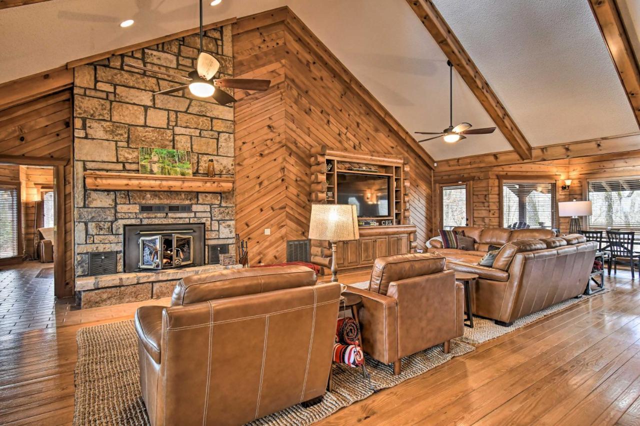 Hilltop Hot Springs Log Cabin With Hot Tub And Grill! Bagian luar foto