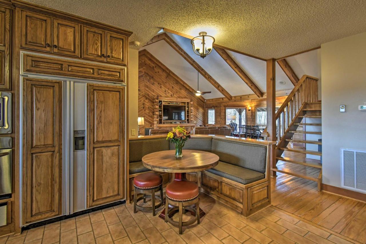 Hilltop Hot Springs Log Cabin With Hot Tub And Grill! Bagian luar foto
